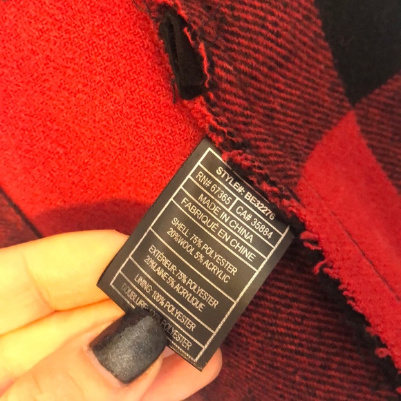 BB Dakota Plaid flannel red and Black jacket - Picture 7 of 8